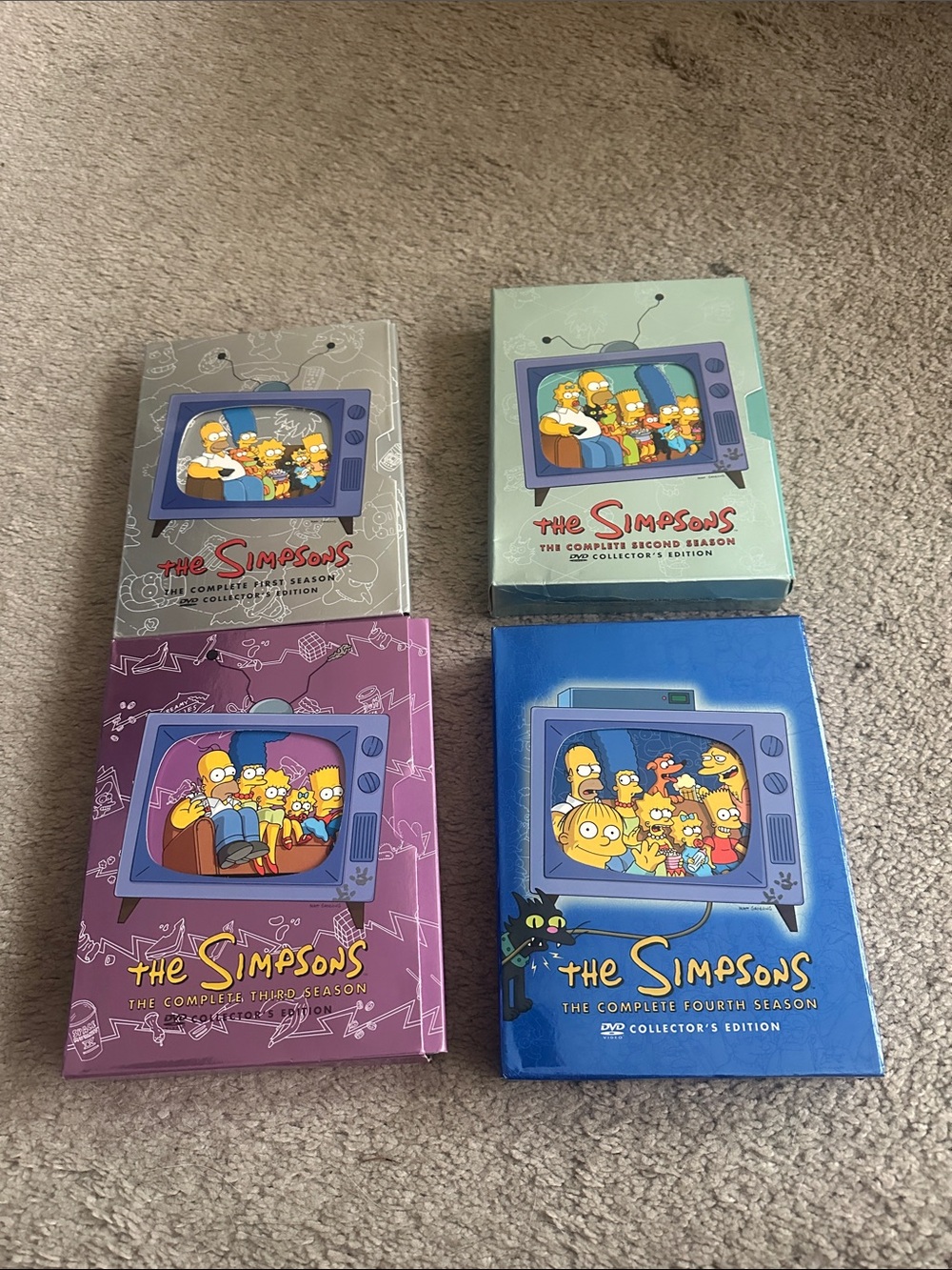 The Simpsons Complete Seasons 1-4  DVD Box Set - Multicolor
